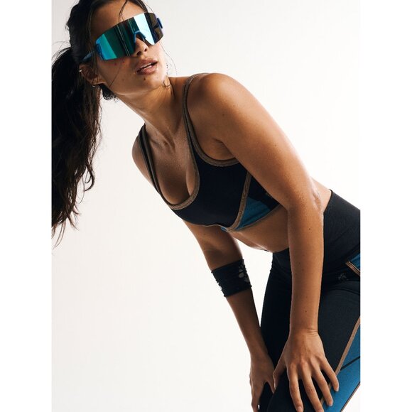 🎉LAST CHANCE🎉 FP MOVEMENT Blow Your Mind Bra / Black Combo - Picture 3 of 5